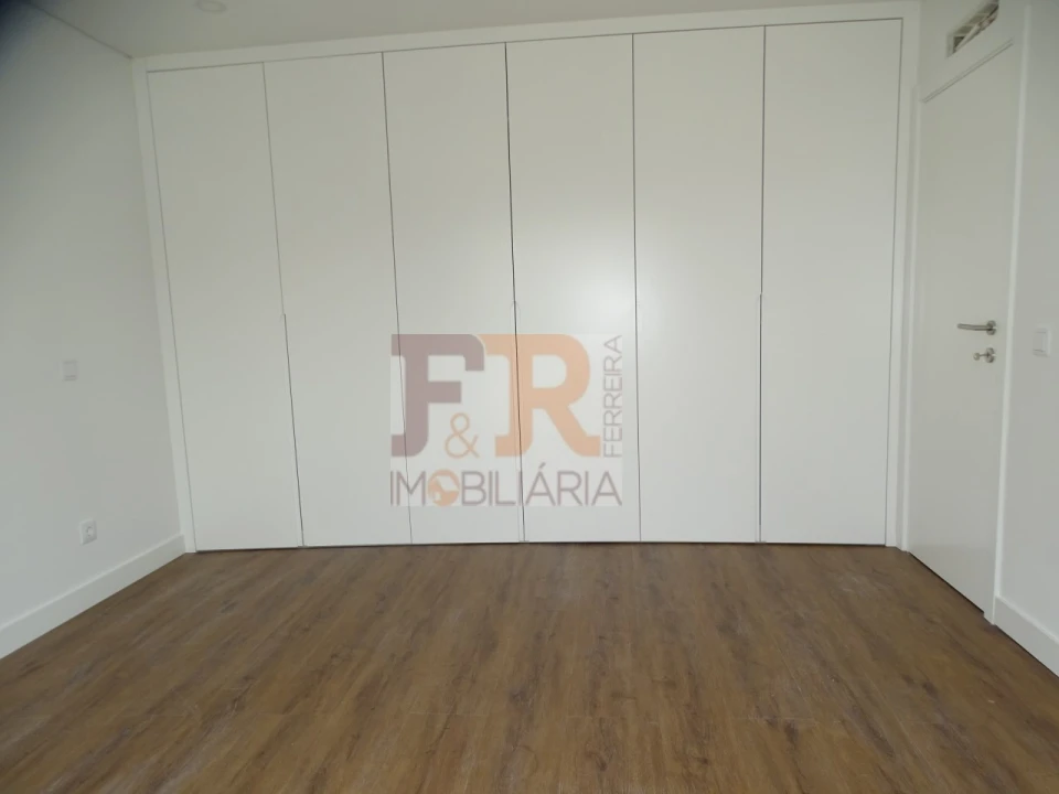 Moradia T3 para Venda em Quinta do Anjo Foto 19