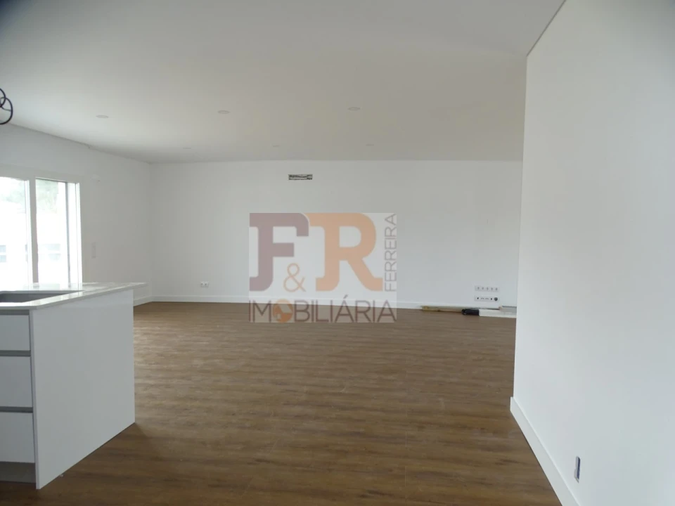 Moradia T3 para Venda em Quinta do Anjo Foto 34