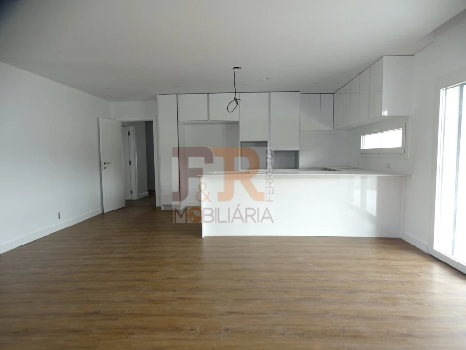 Moradia T3 para Venda em Quinta do Anjo Foto 36