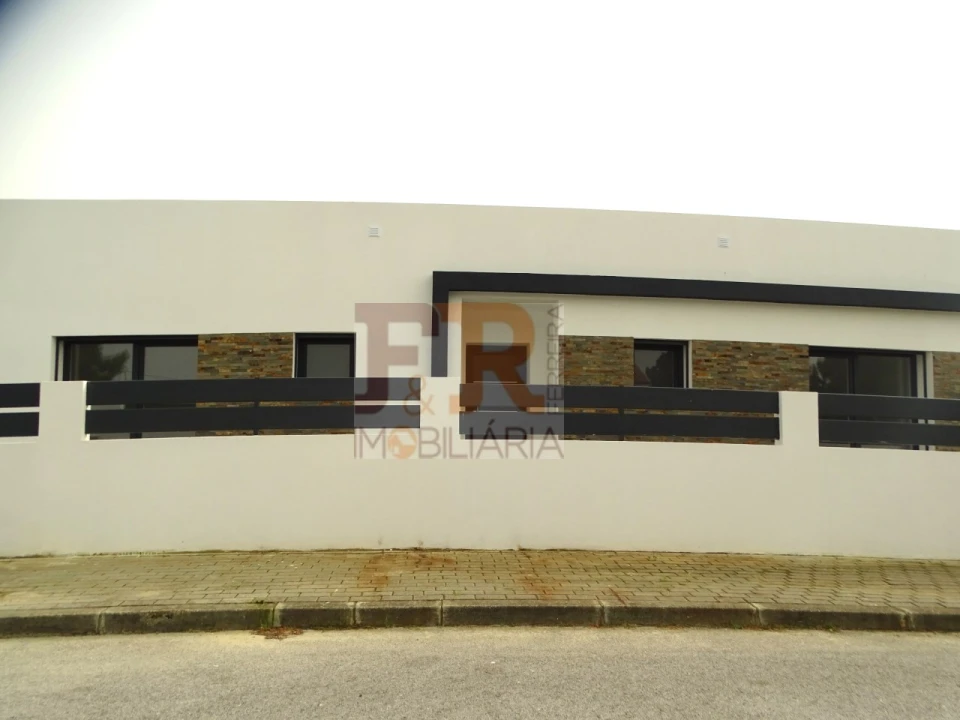 Moradia T3 para Venda em Quinta do Anjo Foto 1