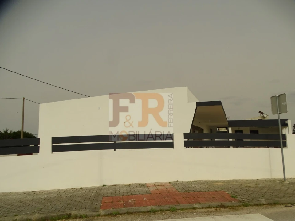 Moradia T3 para Venda em Quinta do Anjo Foto 52