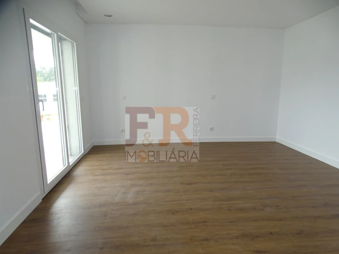 Moradia T3 para Venda em Quinta do Anjo Foto 28