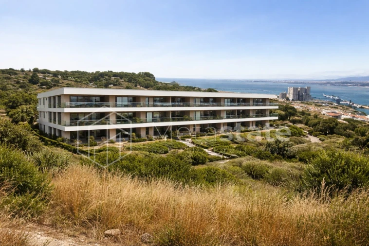 Terreno P/ Prédio para Venda em Caparica e Trafaria Foto 1