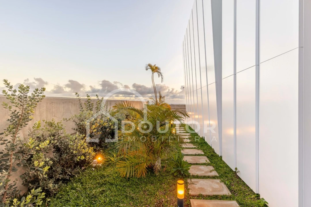 Moradia T4 para Venda em Funchal (Santa Maria Maior) Foto 57