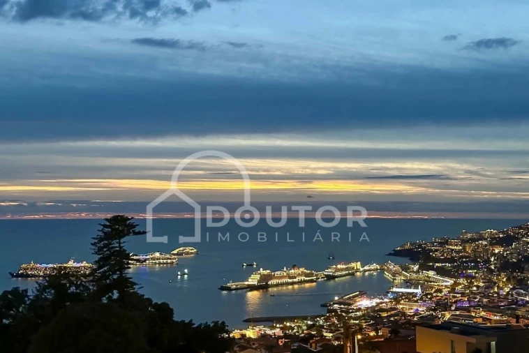 Moradia T4 para Venda em Funchal (Santa Maria Maior) Foto 63