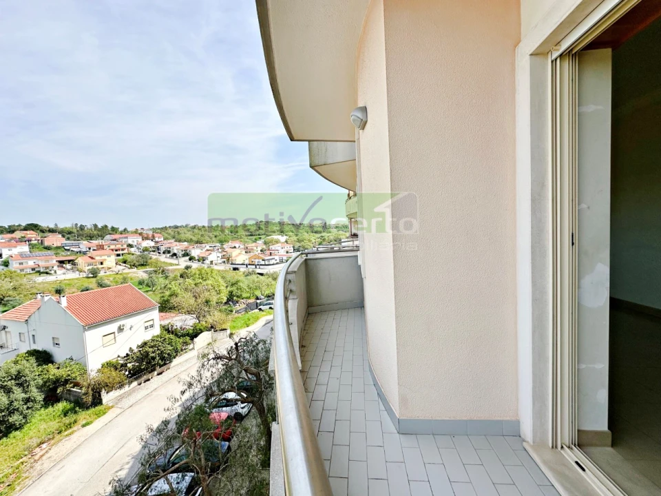 Apartamento T3 para Venda em São João Baptista e Santa Maria dos Olivais Foto 5