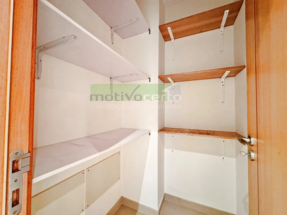 Apartamento T3 para Venda em São João Baptista e Santa Maria dos Olivais Foto 10