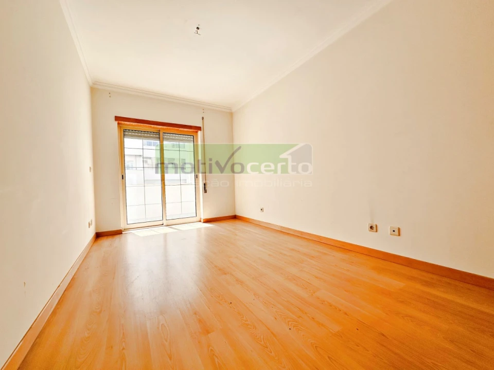 Apartamento T3 para Venda em São João Baptista e Santa Maria dos Olivais Foto 16