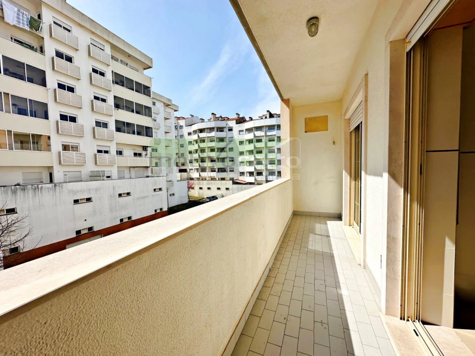 Apartamento T3 para Venda em São João Baptista e Santa Maria dos Olivais Foto 18