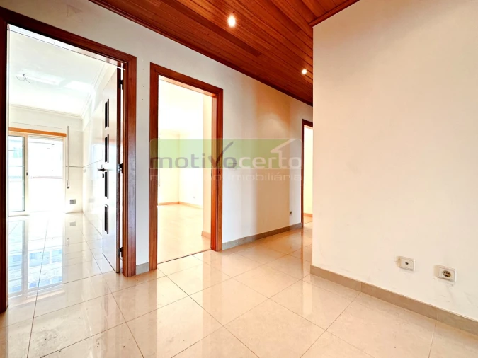 Apartamento T3 para Venda em São João Baptista e Santa Maria dos Olivais Foto 12