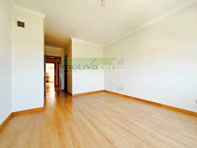 Apartamento T3 para Venda em São João Baptista e Santa Maria dos Olivais Foto 14