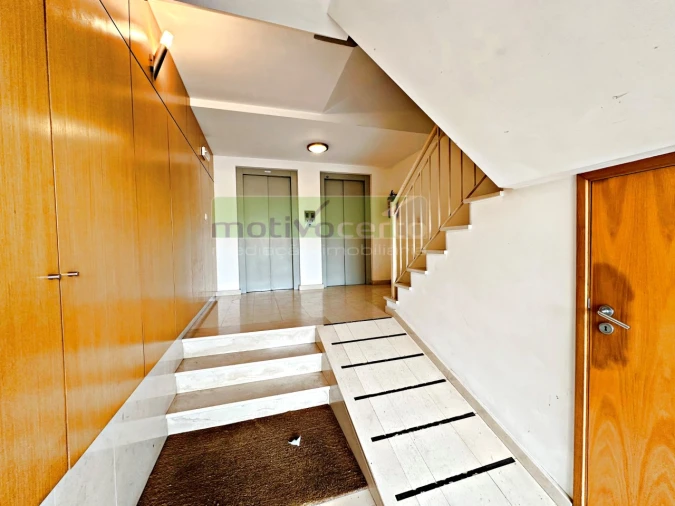 Apartamento T3 para Venda em São João Baptista e Santa Maria dos Olivais Foto 26