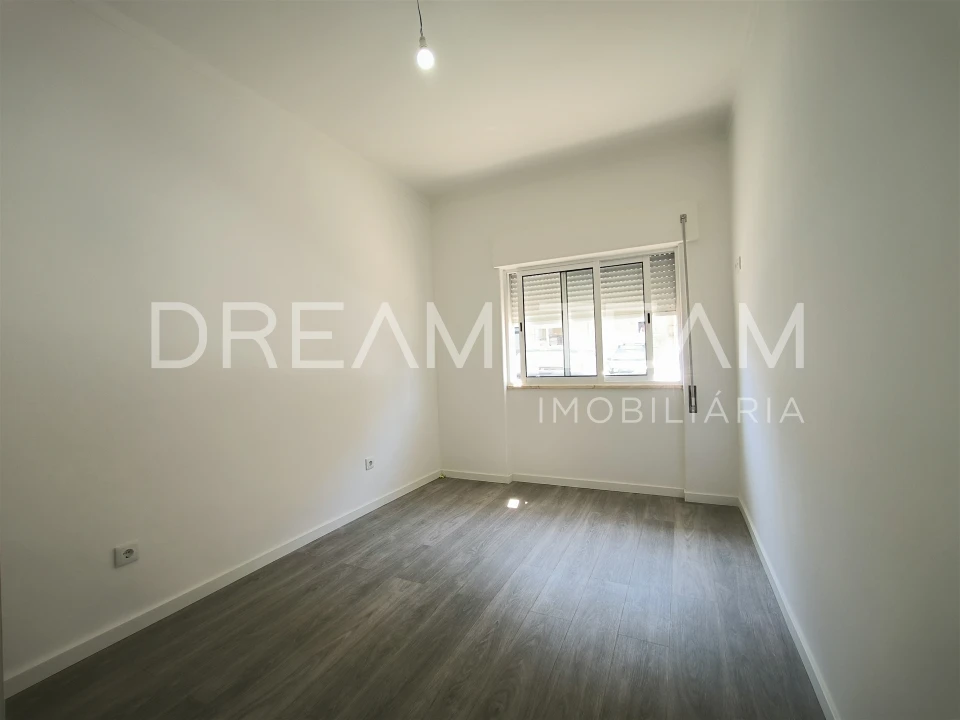 Apartamento T2 para Venda em Alto do Seixalinho, Santo André e Verderena Foto 27