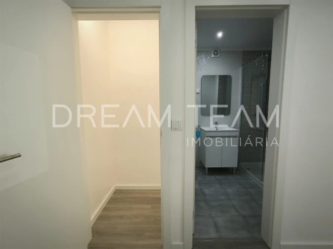 Apartamento T2 para Venda em Alto do Seixalinho, Santo André e Verderena Foto 9