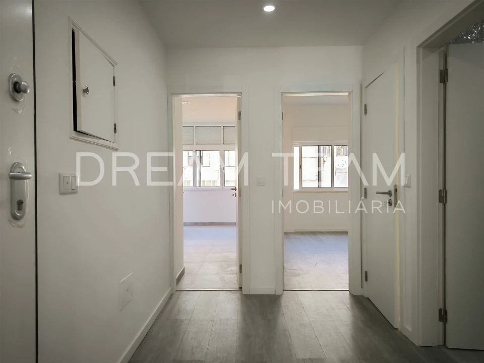 Apartamento T2 para Venda em Alto do Seixalinho, Santo André e Verderena Foto 8