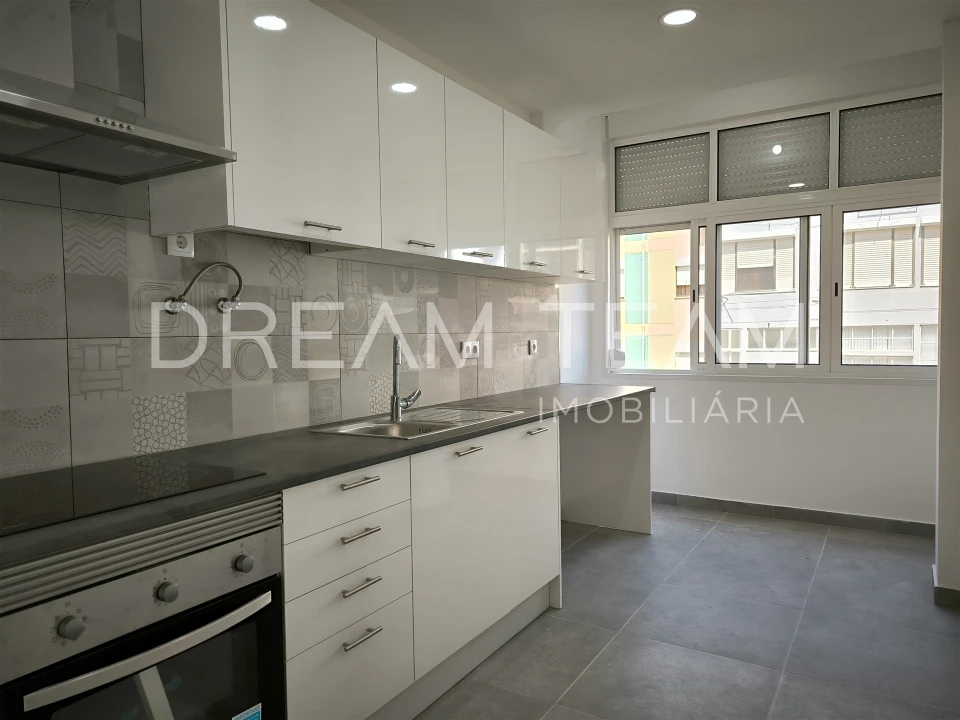 Apartamento T2 para Venda em Alto do Seixalinho, Santo André e Verderena Foto 13