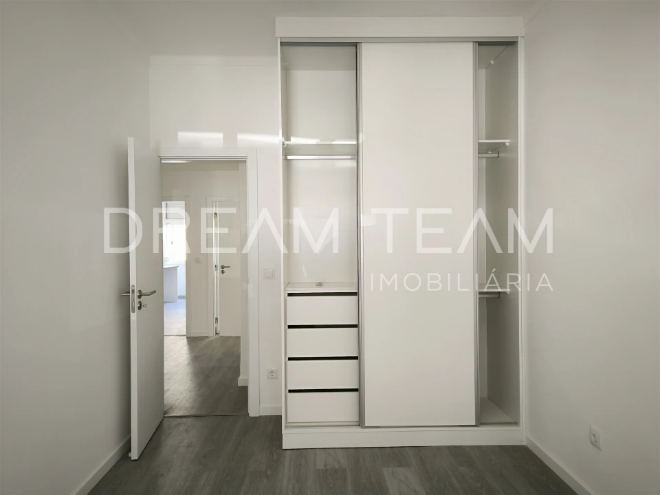 Apartamento T2 para Venda em Alto do Seixalinho, Santo André e Verderena Foto 25