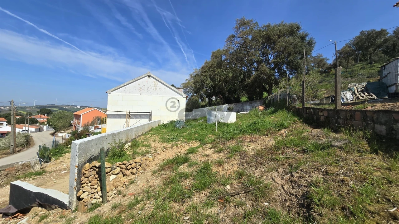 Moradia T2 para Venda em Azueira e Sobral da Abelheira Foto 4