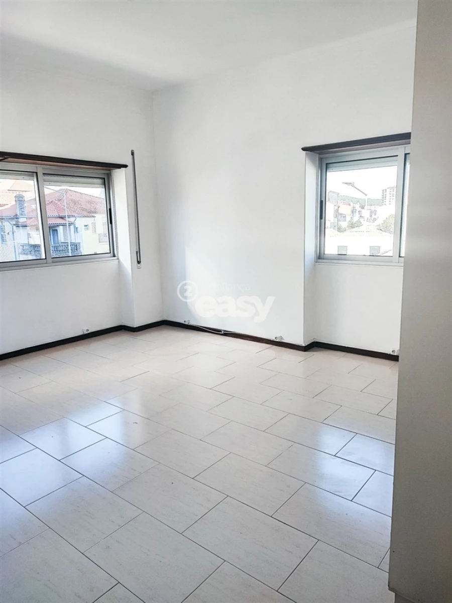 Apartamento T2 para Arrendamento em São Vitor (Braga) Foto 12