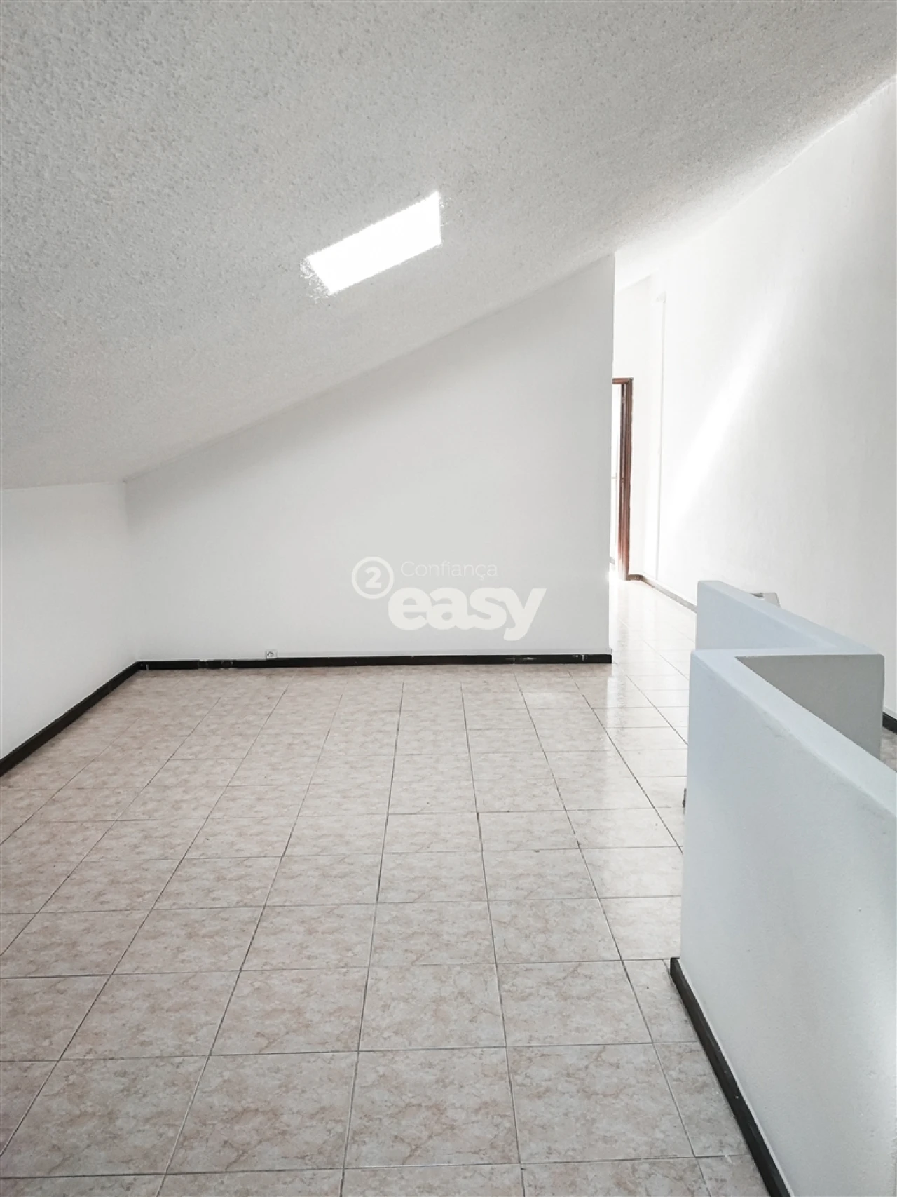 Apartamento T2 para Arrendamento em São Vitor (Braga) Foto 21