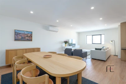Apartamento T3 para Venda em Mafamude e Vilar do Paraíso