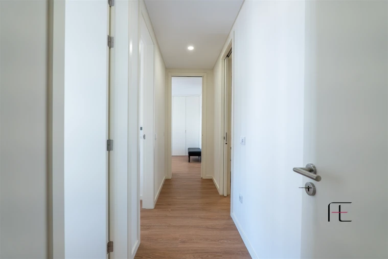 Apartamento T3 para Venda em Mafamude e Vilar do Paraíso Foto 19