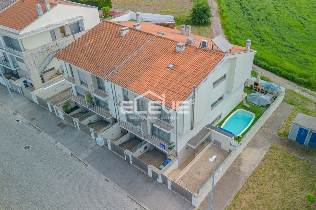 Moradia T3 para Venda em São Pedro Fins Foto 1