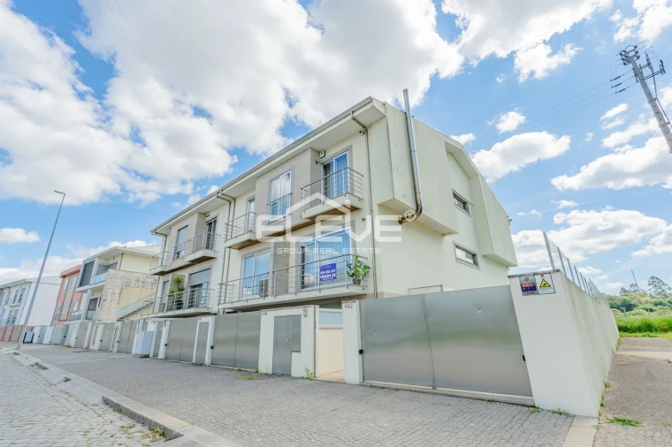 Moradia T3 para Venda em São Pedro Fins Foto 52