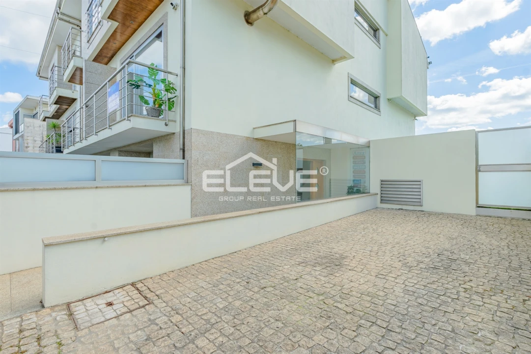 Moradia T3 para Venda em São Pedro Fins Foto 51