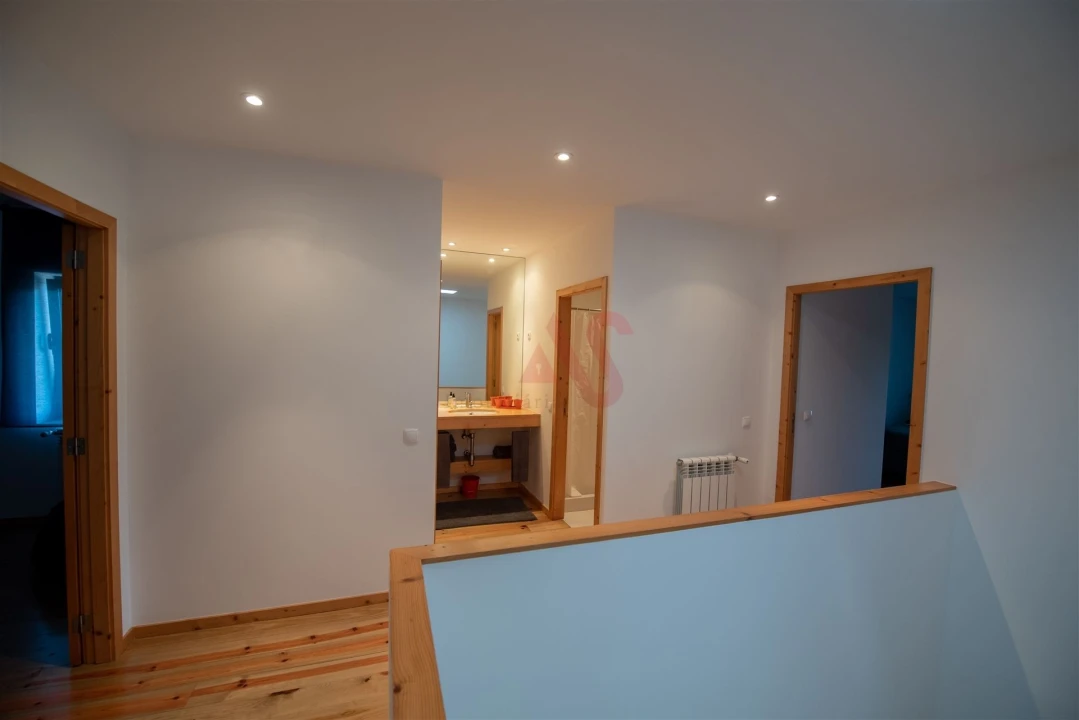 Moradia T2 para Venda em Travassos Foto 6