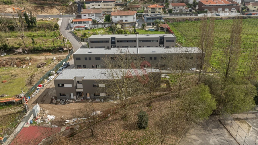 Apartamento T1 para Venda em Infias Foto 12