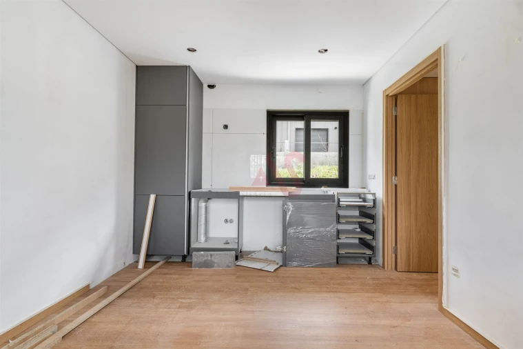 Apartamento T1 para Venda em Infias Foto 6