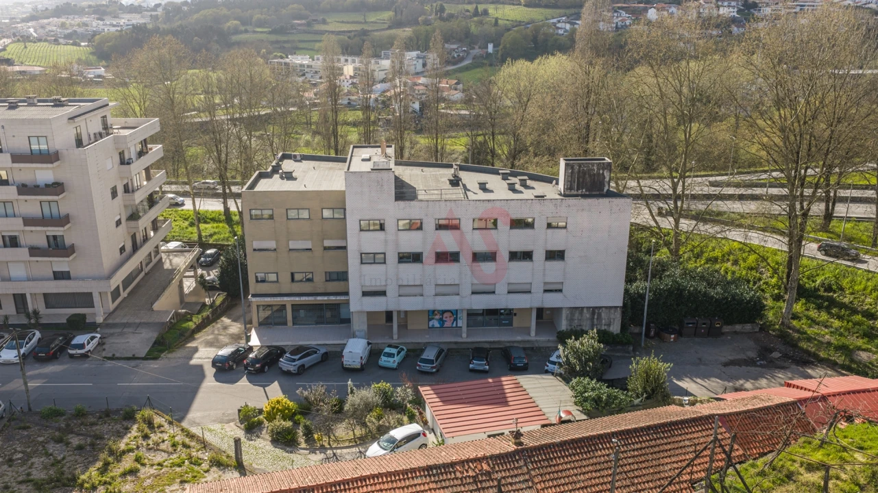 Apartamento T4 para Venda em Fermentões Foto 31