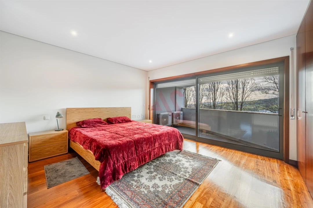 Apartamento T4 para Venda em Fermentões Foto 20