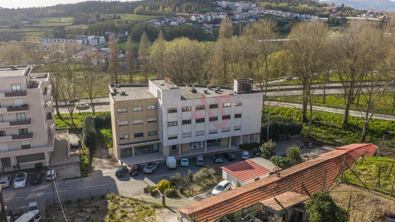 Apartamento T4 para Venda em Fermentões Foto 30