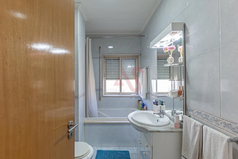 Moradia T3 para Venda em Brito Foto 32