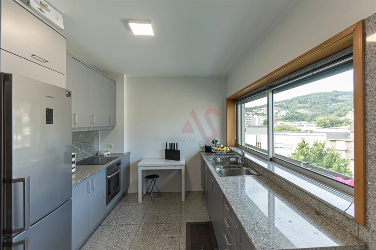 Apartamento T3 para Arrendamento em Caldas de Vizela (São Miguel e São João) Foto 9