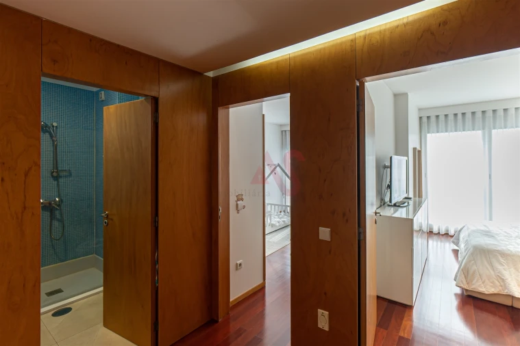 Apartamento T3 para Arrendamento em Caldas de Vizela (São Miguel e São João) Foto 6