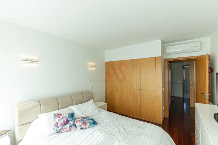 Apartamento T3 para Arrendamento em Caldas de Vizela (São Miguel e São João) Foto 5