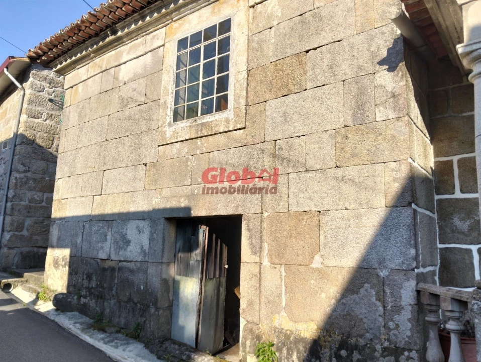 Moradia T0 para Venda em Boa Aldeia, Farminhão e Torredeita Foto 1