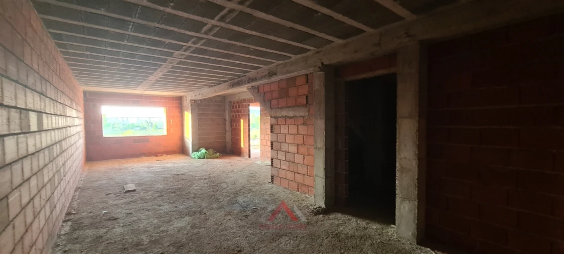 Moradia T4 para Venda em Leiria, Pousos, Barreira e Cortes Foto 7