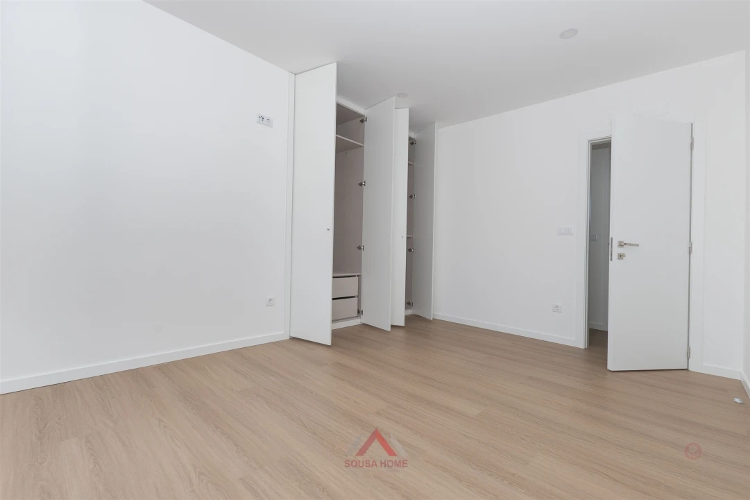 Moradia T4 para Venda em Marinha Grande Foto 31