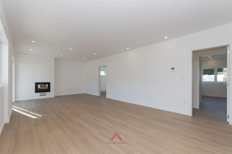 Moradia T4 para Venda em Marinha Grande Foto 11