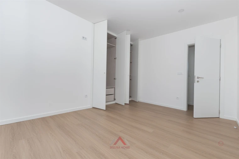 Moradia T4 para Venda em Marinha Grande Foto 31