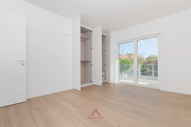 Moradia T4 para Venda em Marinha Grande Foto 28