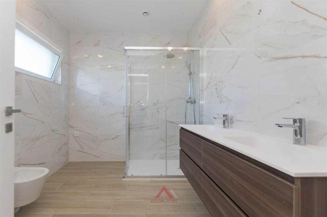 Moradia T4 para Venda em Marinha Grande Foto 19