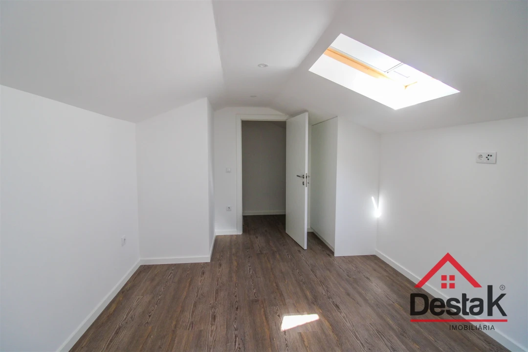 Apartamento T3 para Venda em Viseu Foto 20