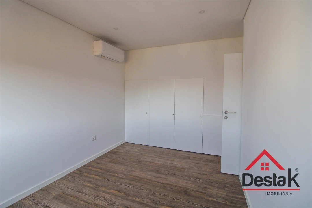Apartamento T3 para Venda em Viseu Foto 15