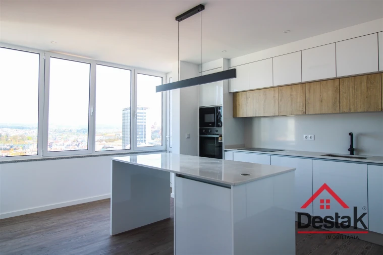 Apartamento T3 para Venda em Viseu Foto 2