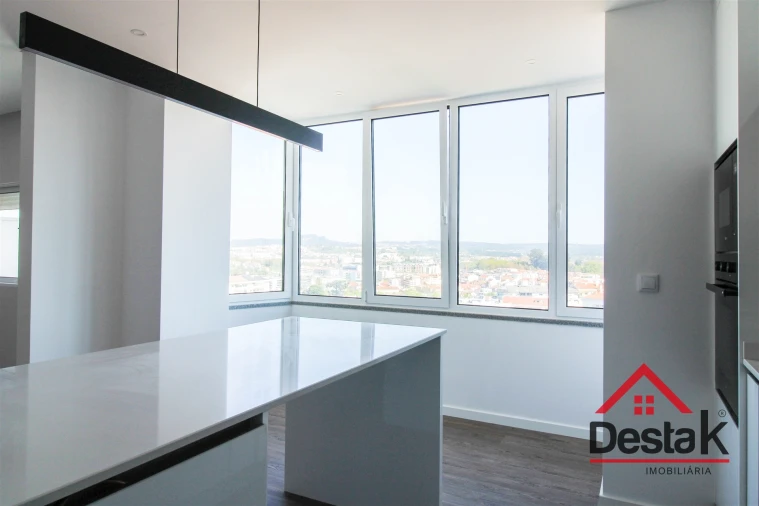 Apartamento T3 para Venda em Viseu Foto 7